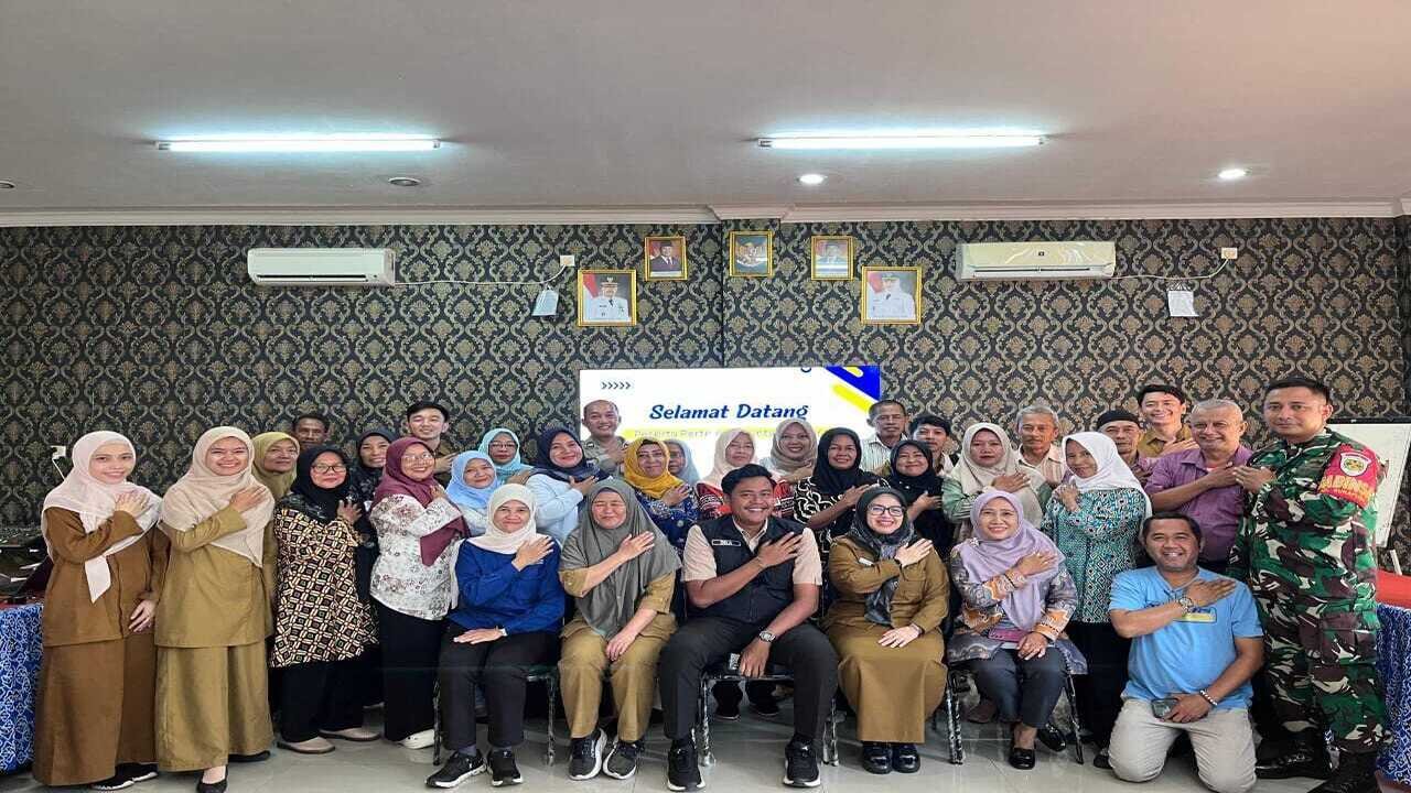 Pelaksanaan Musyawarah Masyarakat Desa (MMD) di Aula Puskesmas Jalan Kembang